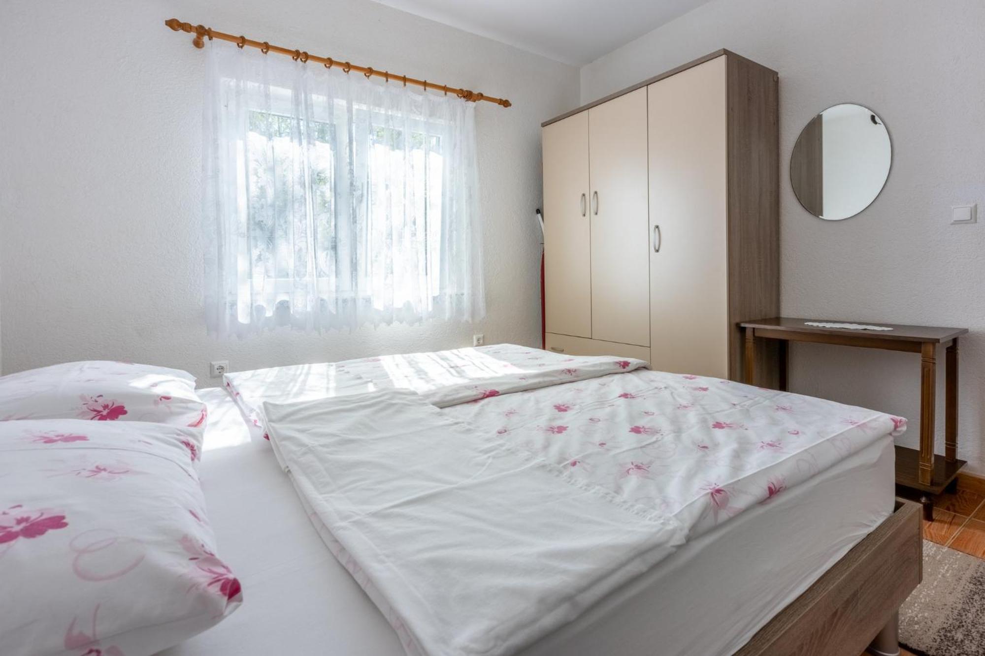 Stipancic Apartment Malinska Exterior foto