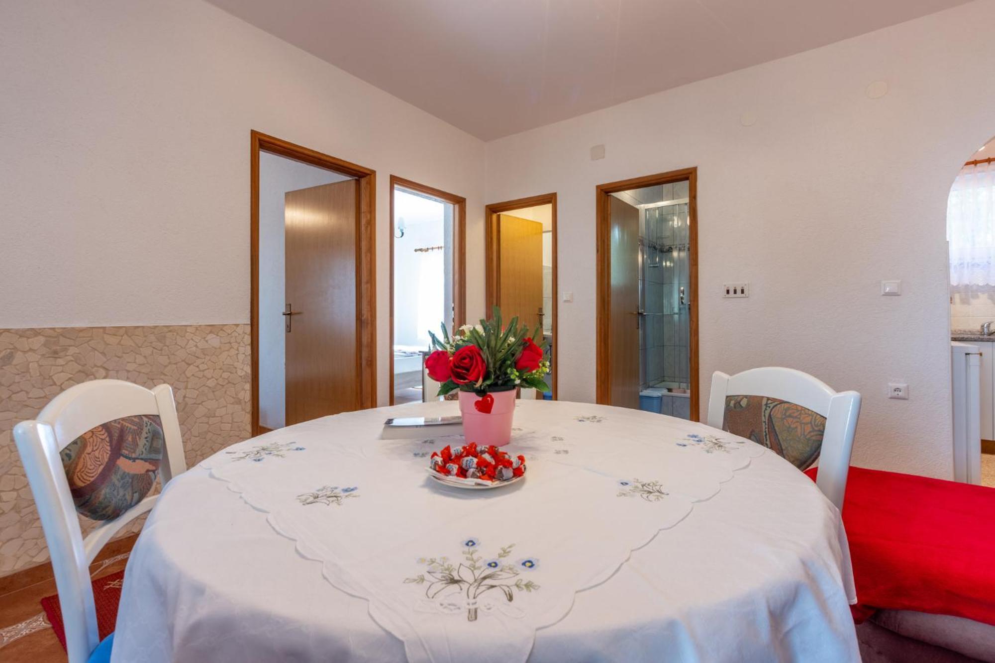 Stipancic Apartment Malinska Exterior foto